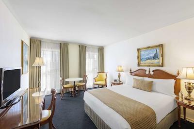 کانتربوری اینترنیشنال هتل