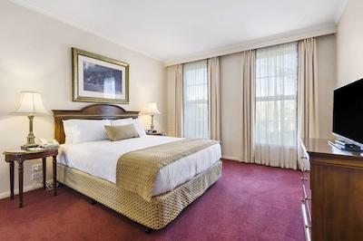 کانتربوری اینترنیشنال هتل