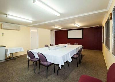 کمفرت این آیرپرت ادمیرالتی