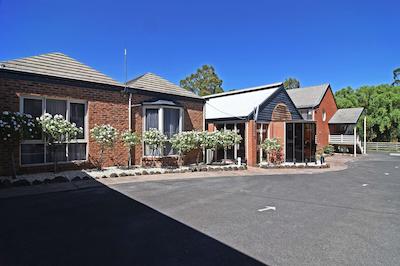 کمفرت این مین لید