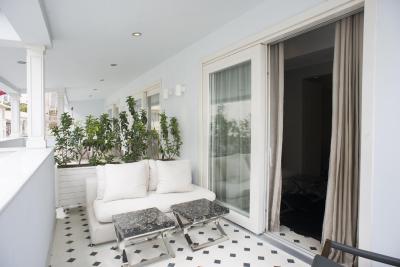 استوریز اپارت کومباراجی