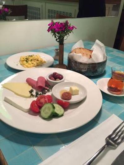 استوریز اپارت کومباراجی