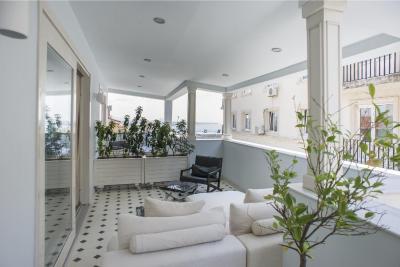 استوریز اپارت کومباراجی