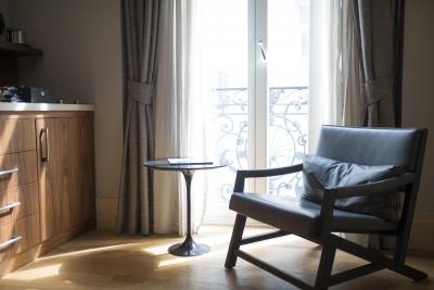 استوریز اپارت کومباراجی