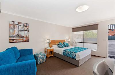 بست وسترن تودر متر این اند اپارتمنتز