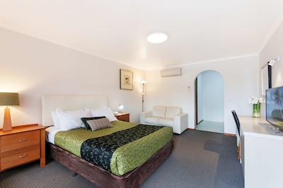 بست وسترن تودر متر این اند اپارتمنتز