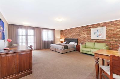 بست وسترن تودر متر این اند اپارتمنتز