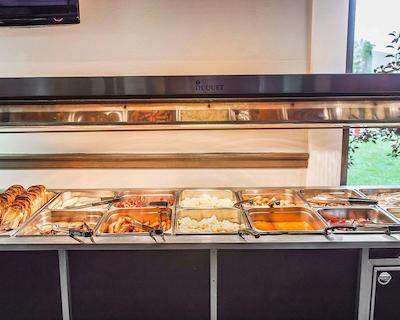 کوالیتی این اند سویتز اند سنتر د کنفرنسز گاتینیو