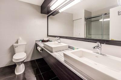 کوالیتی این اند سویتز اند سنتر د کنفرنسز گاتینیو