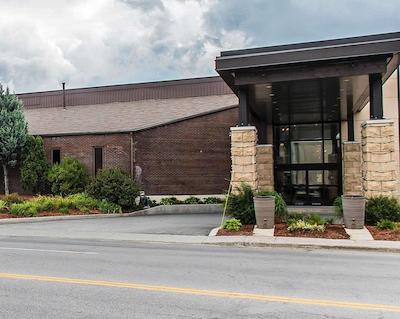 کوالیتی این اند سویتز اند سنتر د کنفرنسز گاتینیو