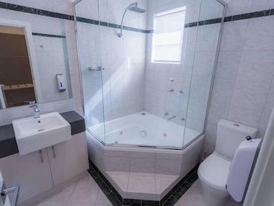 کمفرت این مانهاتان