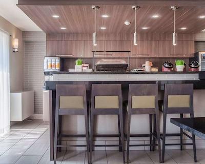 کمفرت این نومارکت