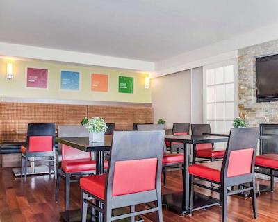 کمفرت این نومارکت