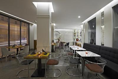 سناتور هتل تکسیم