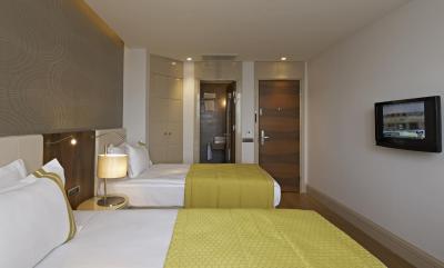 سناتور هتل تکسیم