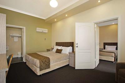 کمفرت این پرینس اُف والز