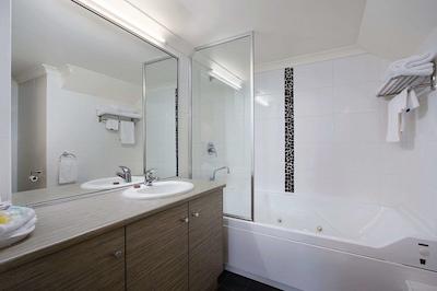 کمفرت این پرینس اُف والز