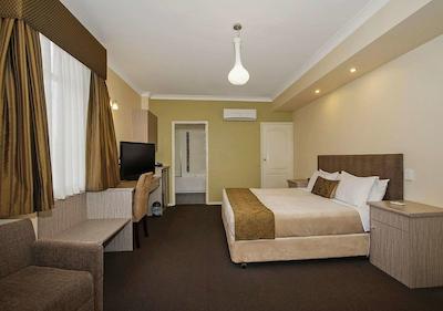 کمفرت این پرینس اُف والز