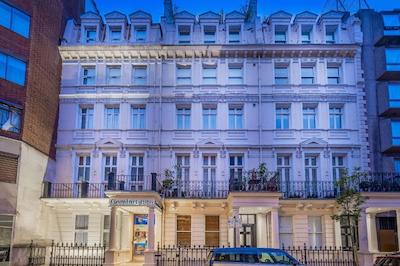 کامفورت این هاید پارک