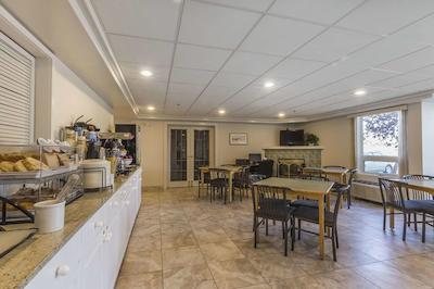 کمفرت این اند سویتز