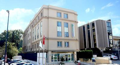 هالیدی این اکسپرس استانبول-التونیزاد