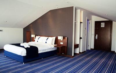 هالیدی این اکسپرس استانبول-التونیزاد