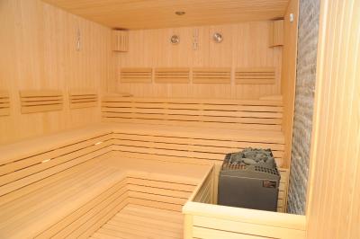 هالیدی این اکسپرس استانبول-التونیزاد