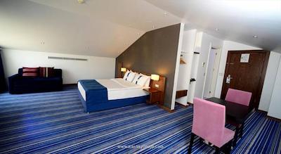 هالیدی این اکسپرس استانبول-التونیزاد