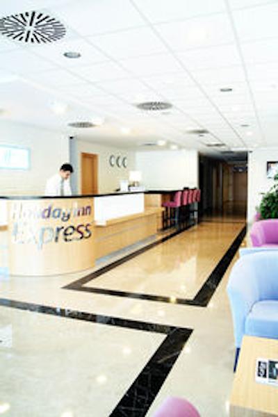 هالیدی این اکسپرس استانبول-التونیزاد