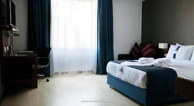 هالیدی این اکسپرس استانبول-التونیزاد