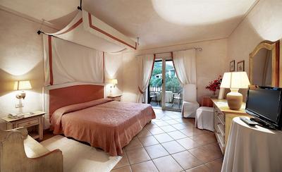 کلنا پارک هتل پرتو سروو