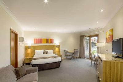 کمفرت این ا جولی-انا