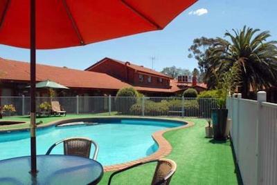 کمفرت این ا جولی-انا