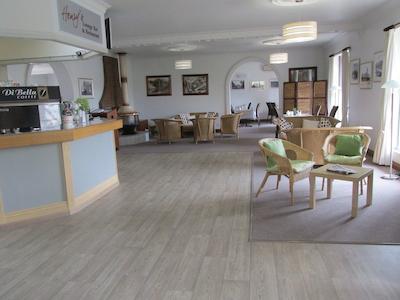 بست وسترن د هنری پارکز تنترفیلد