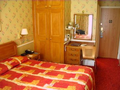 بست وسترن چیسویک پالاس اند سویتز