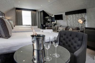 بست وسترن چیسویک پالاس اند سویتز