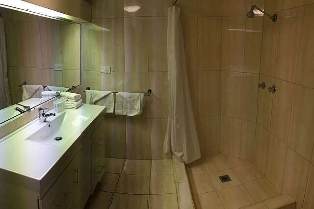 کونتری کمفرت هونتز لیورپول