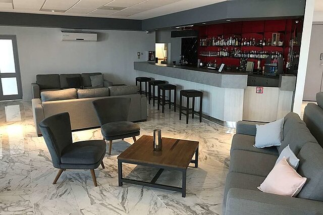کونتری کمفرت هونتز لیورپول
