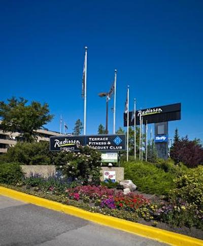 رادیسن هتل ادمنتون اسود