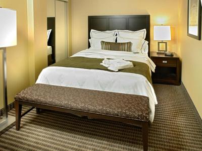 رادیسن هتل ادمنتون اسود