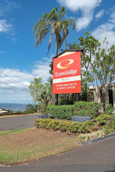 تووومبا متل اند اونتز سنتر