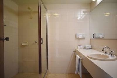 ادمیرال متل بونبوری