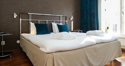 بست وسترن پلاس واسترویکز استادشتل