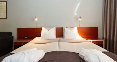 بست وسترن پلاس واسترویکز استادشتل