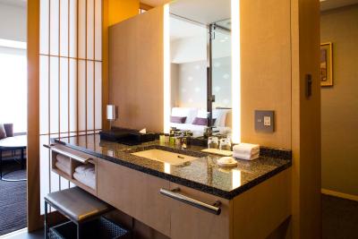 کاپیتل تکیو