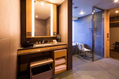 کاپیتل تکیو