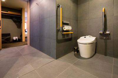 کاپیتل تکیو