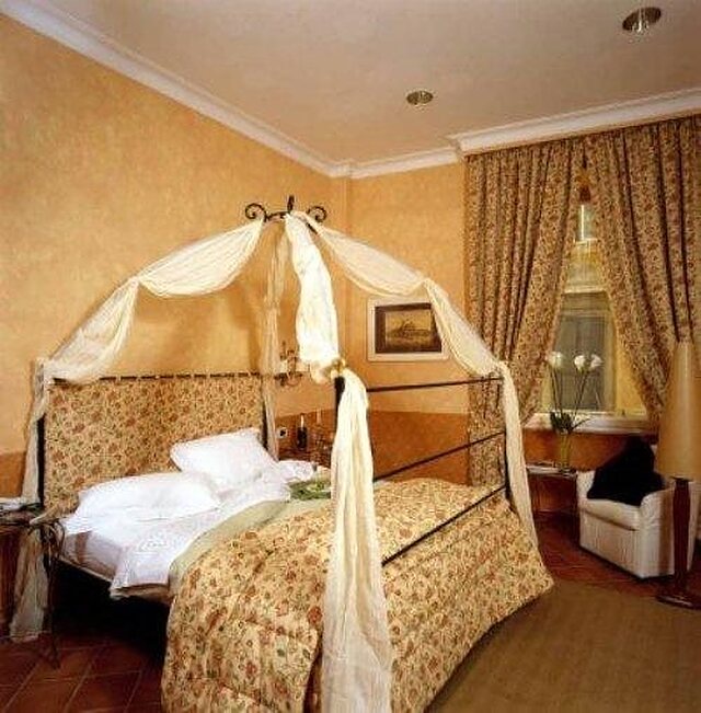 کاسار هوس رسیدنز رمان
