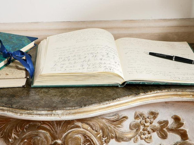 کاسار هوس رسیدنز رمان