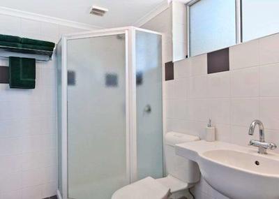 کمفرت این اُن راگلان